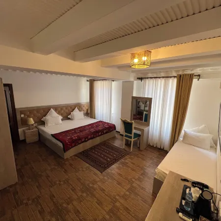 Suzangaron Boutique Hotel