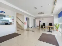 Northern Lodge Hotel - parking