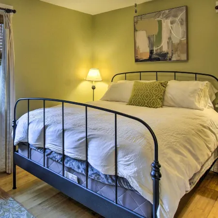 Bainbridge Island Abode < 1 Mi to Winslow!