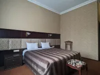 Evropa Hotel チェルケスクのホテル