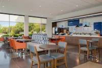 Holiday Inn Express Lexington Horse Park Area by IHG - breakfast
