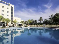 Mercure Sohar - Pools