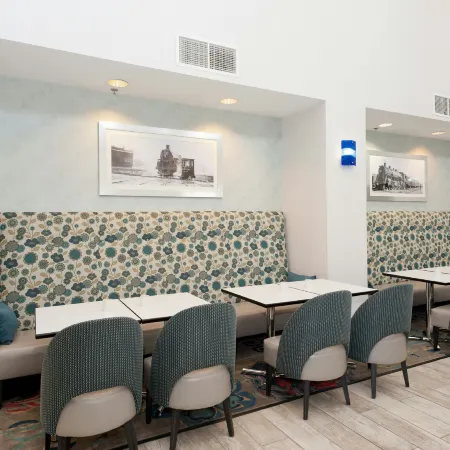 Hampton Inn & Suites McComb