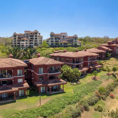 Recently Renovated Luxury Condo with Resort-Style Beach Club Access and Ocean Views