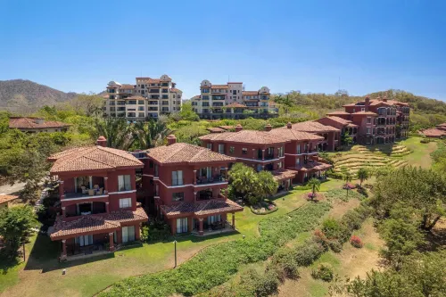 Recently Renovated Luxury Condo with Resort-Style Beach Club Access and Ocean Views