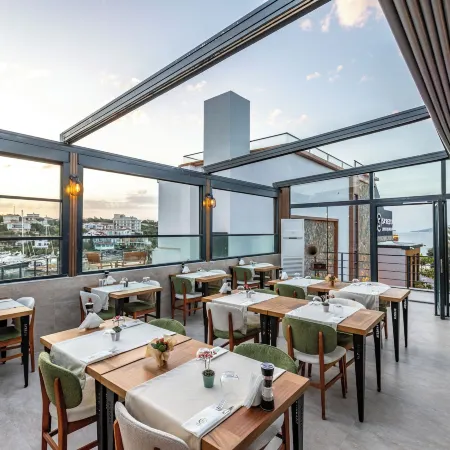 Cesme Sarezya Luxury Boutique Hotel