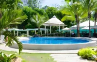Camayan Beach Resort - de playa