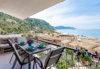 Corfu Glyfada Menigos Resort No01