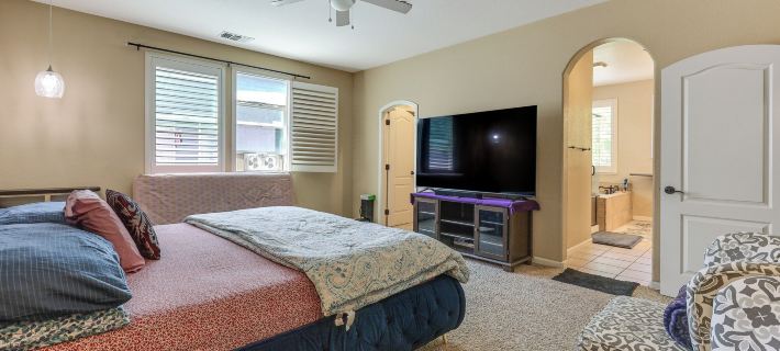 Spacious + Pet-friendly Family Home in Tracy Hotéis em Tracy