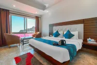 Hotel Silver Line by la Casa (Near Mall Road)