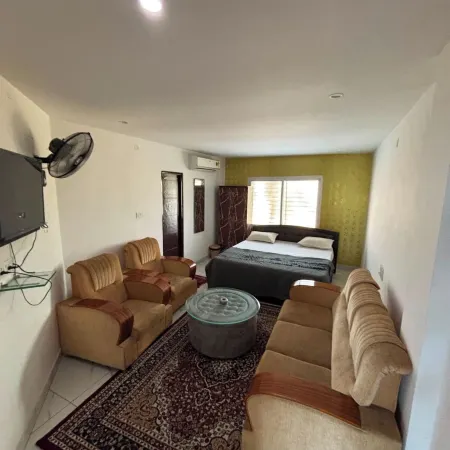 SLV ROYAL RESIDENCY HOTEL Отели в г. Раманагара
