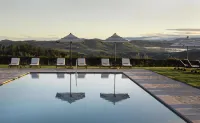 The Club House - Swimmingpools
