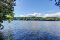 Expansive Eagle Lake Escape w/ Boathouse + Beach - Villas