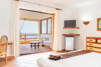 Hotel Catalina Beach Resort - 3-Star