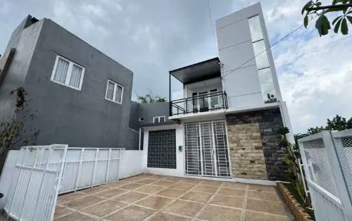 Villa Keluarga Royal Arois Dekat Jatim Park 3 - 3-Star
