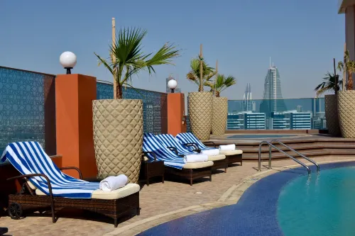 Ramada Resort by Wyndham Manama Seef - 4 Yıldız