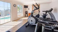Best Western Salinas Monterey Hotel - Gym