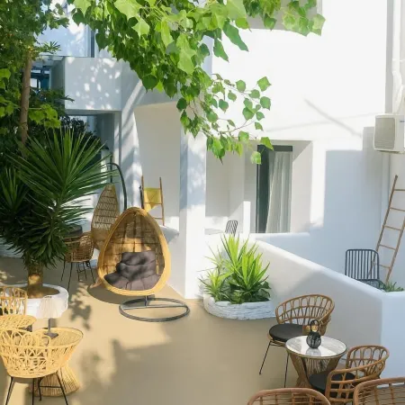 Paridian Living