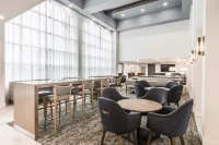 Staybridge Suites DAWSON CREEK by IHG - parking