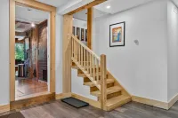 4 Br Sleeps 8 - Kayaks - Fire Pit - Dog Friendly - WiFi