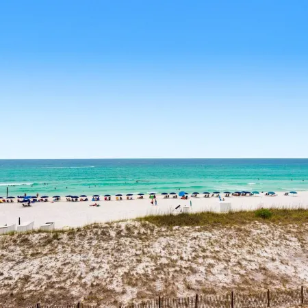 Royal Palms Arcade Free Beach Shuttle Pool