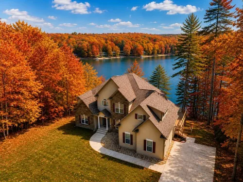 7 Bedroom! Amazing Lake House, Private Dock & Jet Ski Pads, Kids Dream Game Room - 4-Star