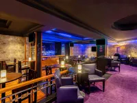 Mövenpick Doha - Barer