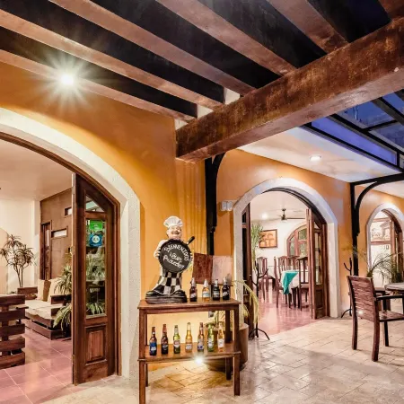 El Zaguán Colonial by GuruHotel
