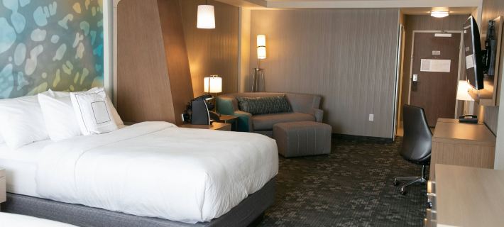 Courtyard Elkhart Hotels in Elkhart