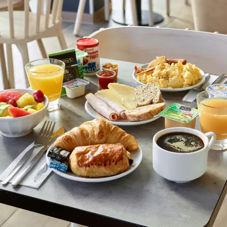 B&B Hotel Massy Gare TGV