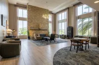 DoubleTree by Hilton Savannah Airport - Nouto- ja jättöpalvelut