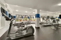 Four Points by Sheraton Victoria Gateway - Gym