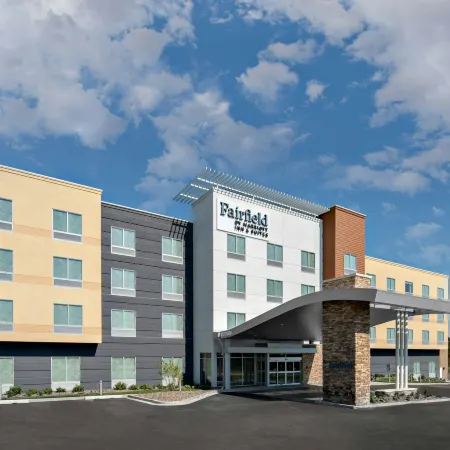 Fairfield Inn & Suites Lake Geneva