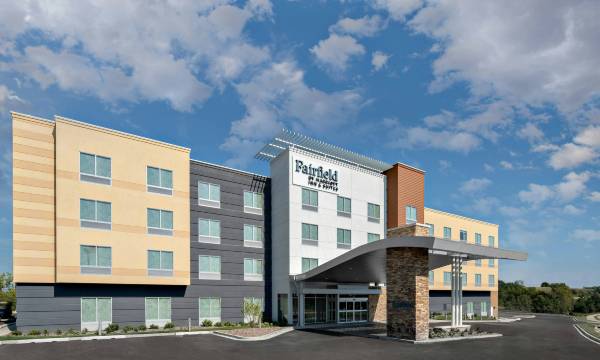 Fairfield Inn & Suites Lake Geneva