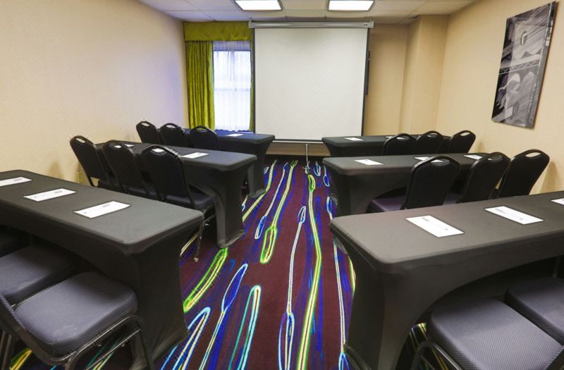 Hampton Inn & Suites Nashville-Airport photo 3