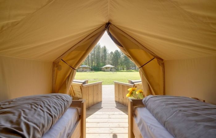 Glamping Lodge with Eco-Wellness