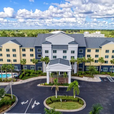 Fairfield Inn & Suites Naples