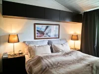 Sea house with private dock near Bergen & Flesland Hotels in Ytrebygda