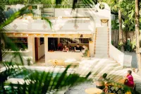 Dreamcatcher Hotel - Live the Dream of Santa Teresa - 3-Star