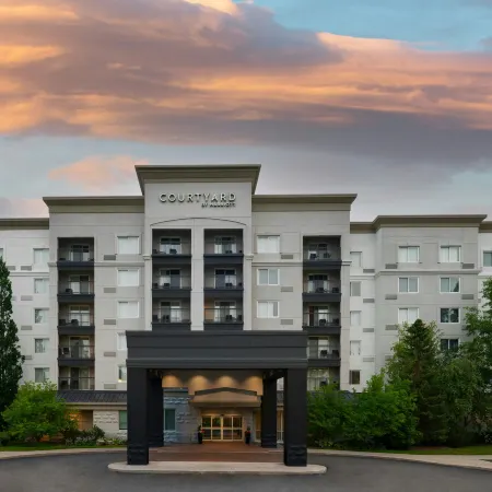 Courtyard Toronto Markham