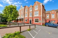 Belvilla Crewe Arms Hotel - 바
