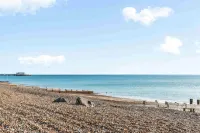 Queens Cove with Seaviews | By My Getaways - 2-Star