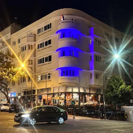 Avenue Hostel & Suites