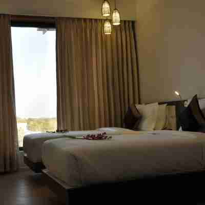 Pride Biznotel Alkapuri Rooms