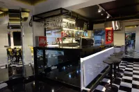 Grand Darmo Suite by AMITHYA Hotels in Wonokromo