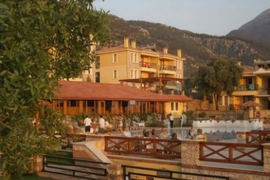 Perdikia Hill Hotel and Villas