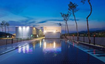 Gyeongju Seventh Avenue Pool Villa