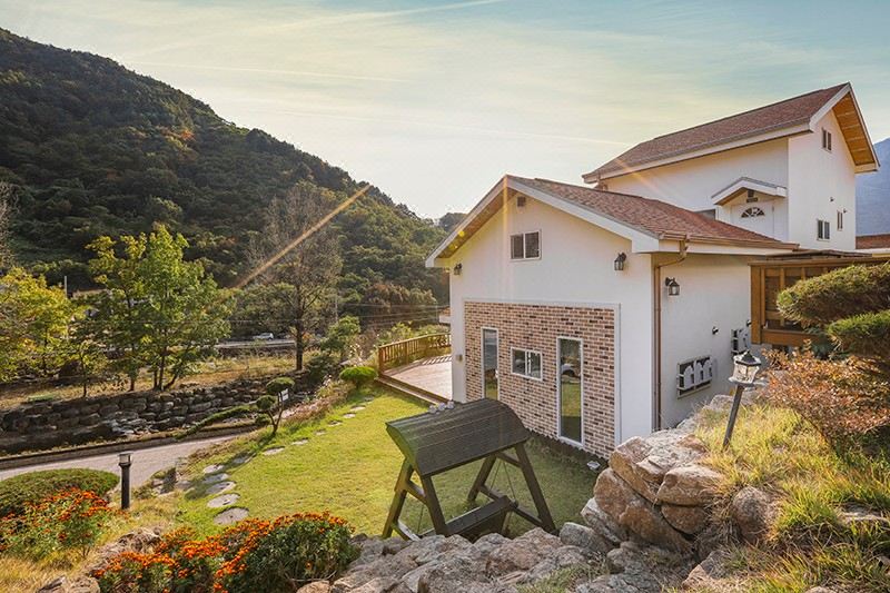 지리산산새소리펜션