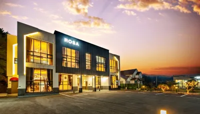 Gangneung Gyeongpo Rosa Pool Villa
