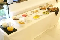 H Avenue Hotel Idae Sinchon - breakfast